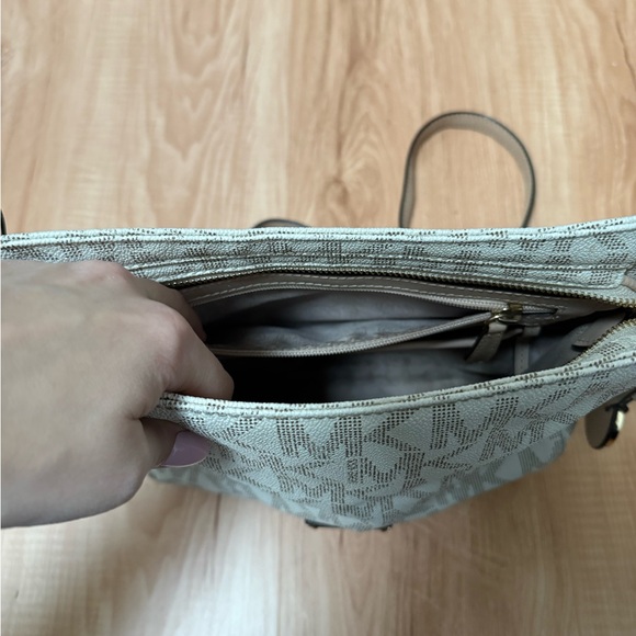 Michael Kors Cream Logo Crossbody Bag - Picture 5 of 5